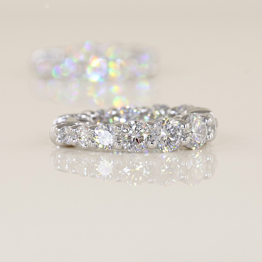 1.00 CTW TAPERED ROUND BRILLANT HUGGIES