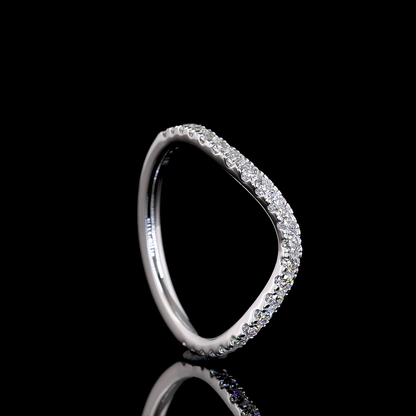 THE CLEO ROUND RING
