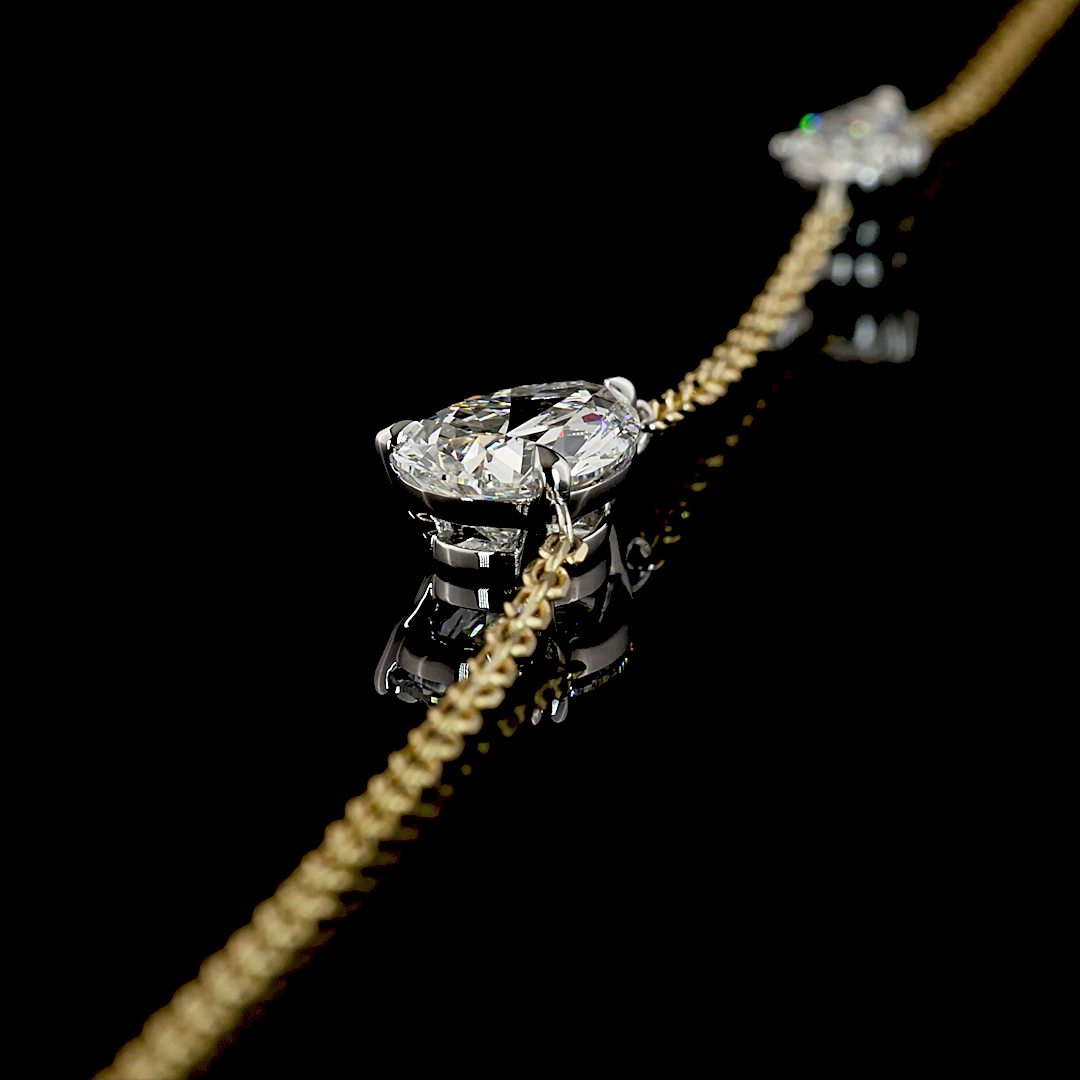 The Lucia Necklace