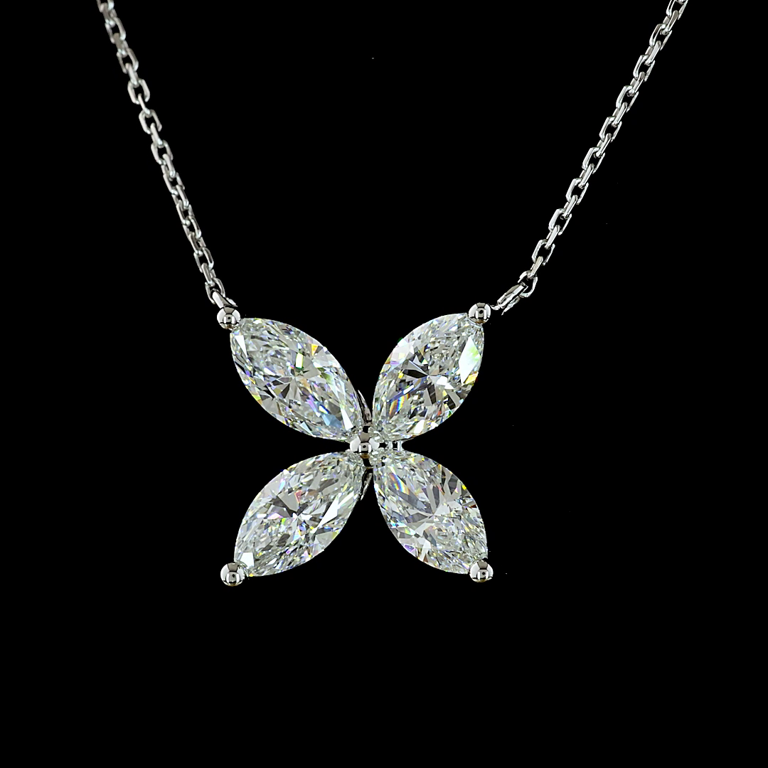 Flora Necklace in White Gold
