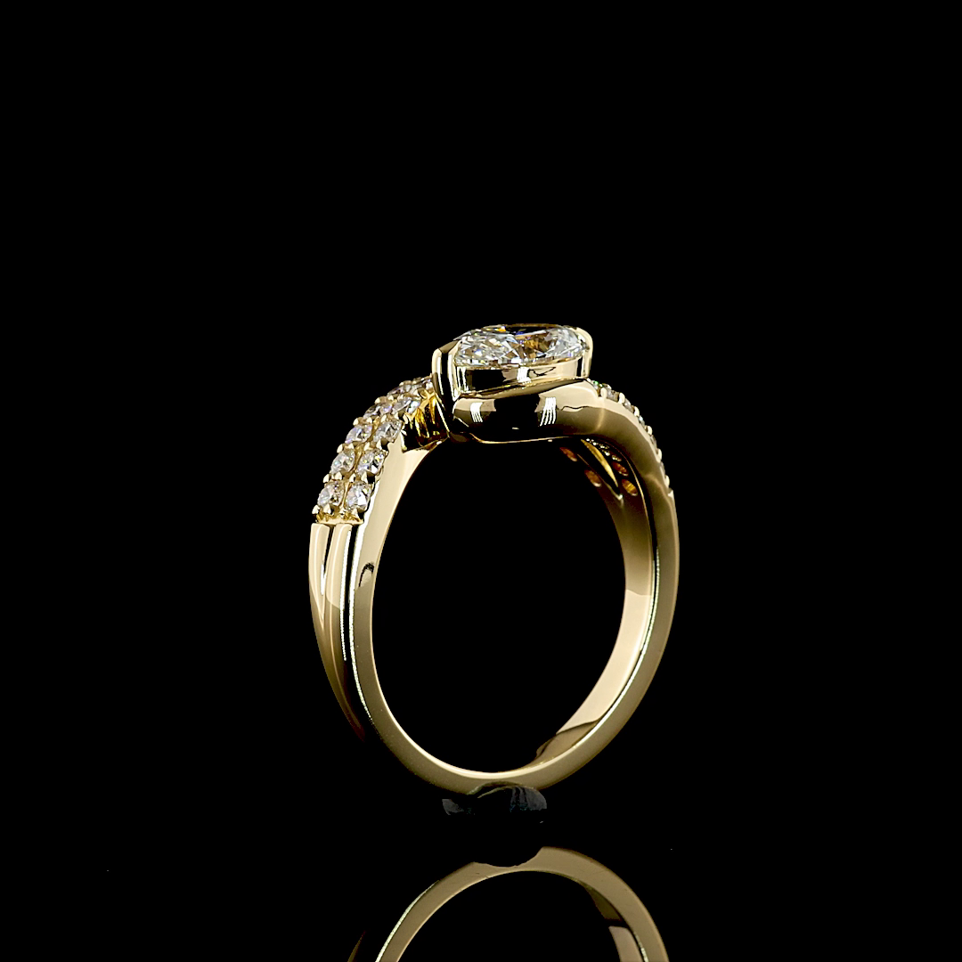 THE SKYLAR RING