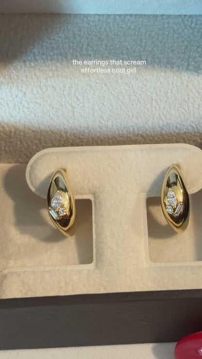 Trellis Small Curve Earrings
